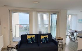 Seaview West Coast - Exceptional - 2 Bedrooms Sleeps 5 -Stunning Sea Views - 500 Metres To Beach